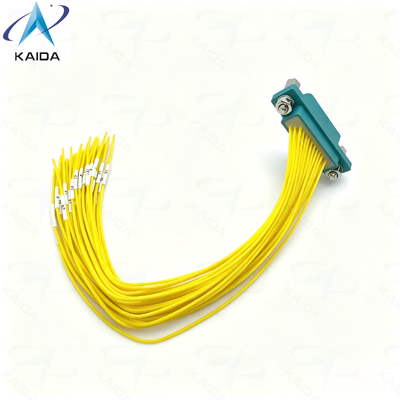 CDbF Serie Micro-rechthoekige elektrische connector 33 pinnen. 3 A stroomsterkte Plastic behuizing. CDBF-33Z-15CM. Female connector (met socket contacten).